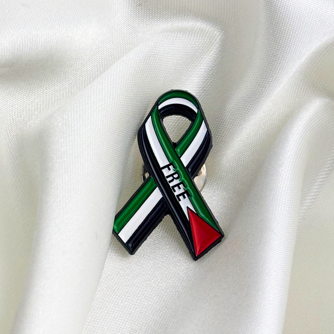 Free Palestine Pin