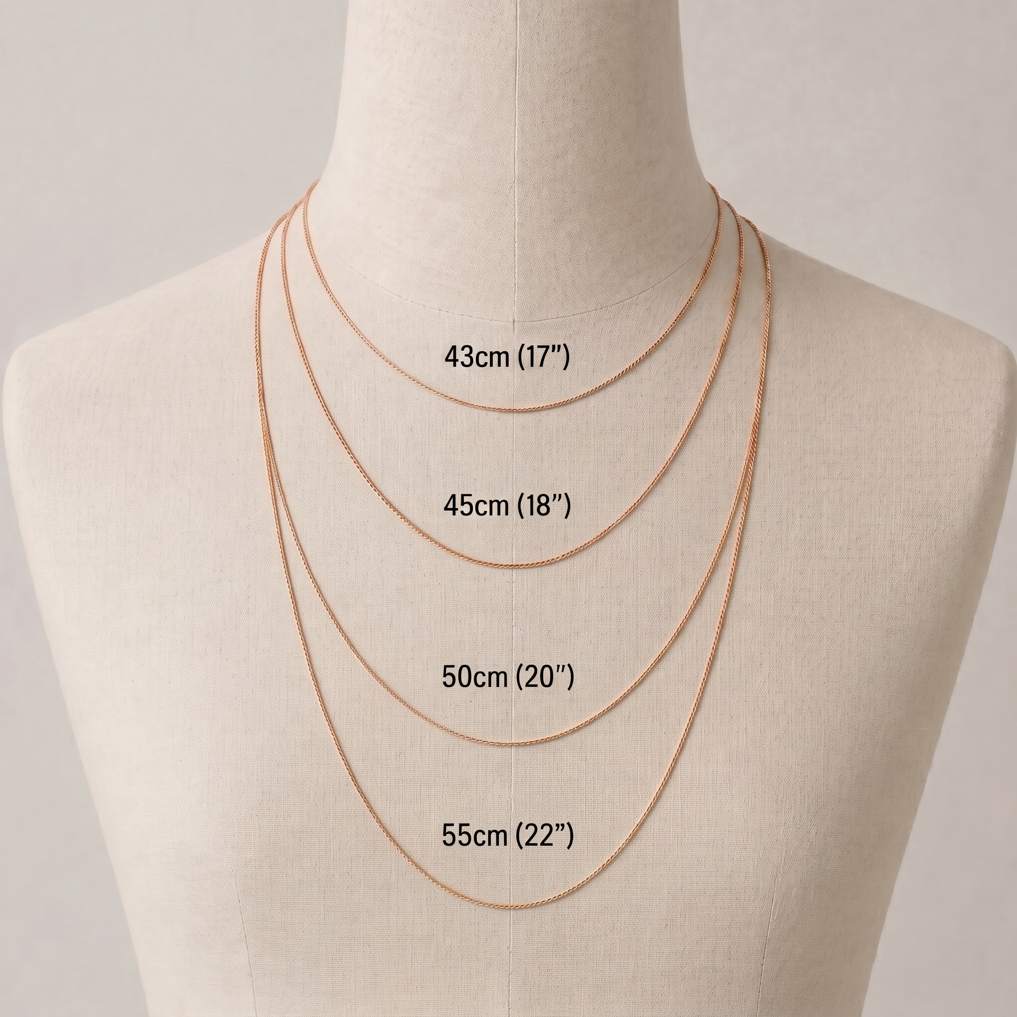 Personalisierte Halskette mit arabischem Namen in Roségold